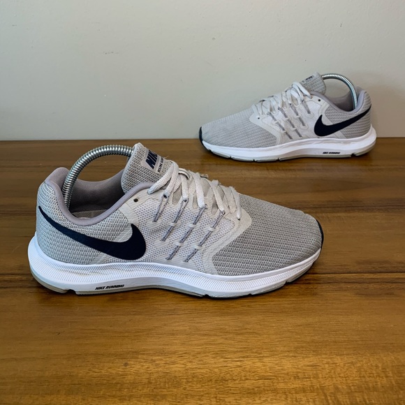 nike run swift women's running shoes